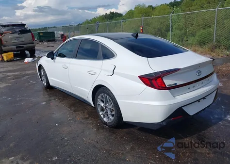2021 Hyundai Sonata Sel z USA, uszkodzony, nr VIN 5NPEF4JA0MH123146